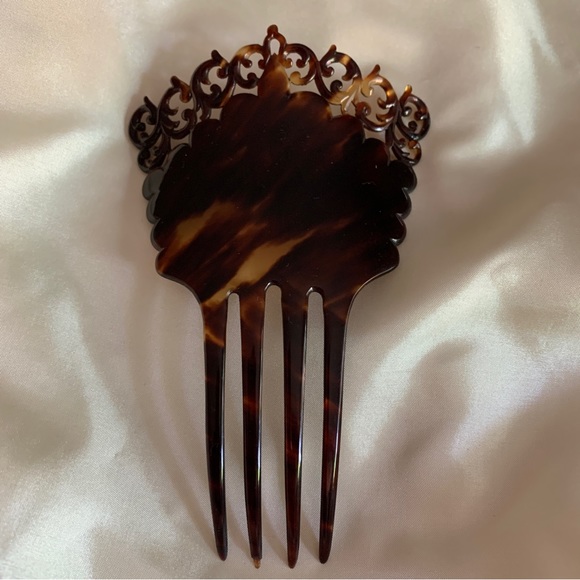 Vintage faux tortoise shell fancy hair combs - Picture 4 of 4